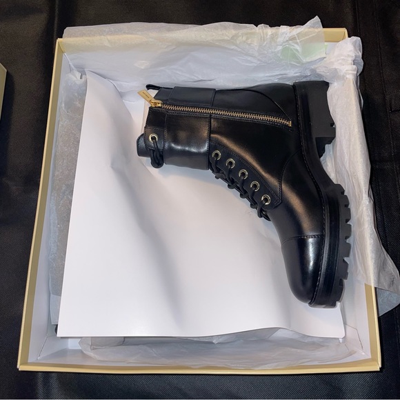 NIB Michael Kors Tatum Combat Leather Boots - Picture 10 of 10